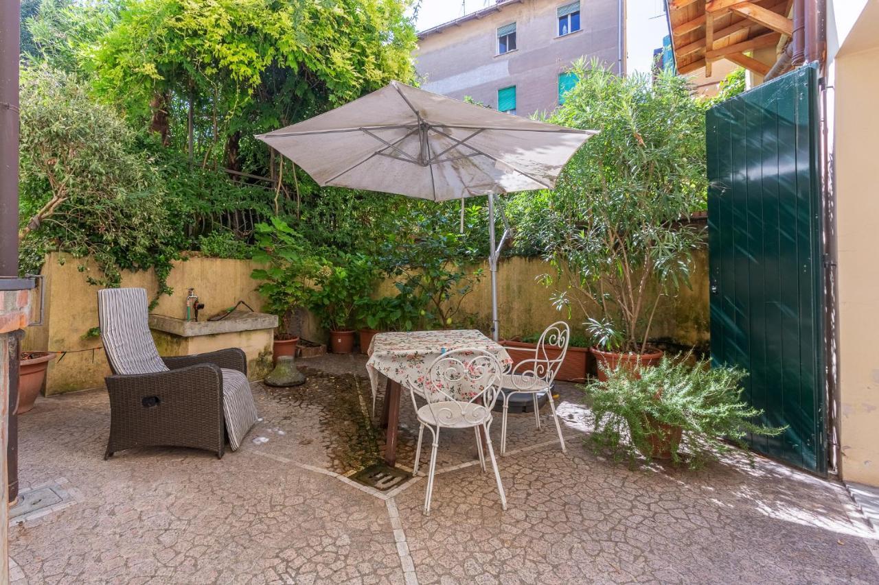 Pleasant Central Apartment With Garden Bologna Ngoại thất bức ảnh